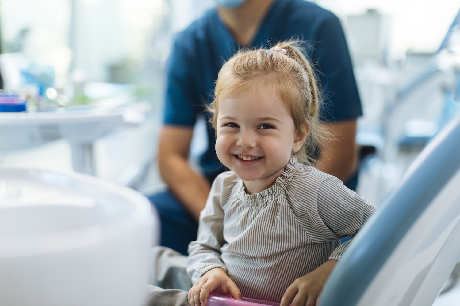 first dental visit for babies and toddlers at CarolinasDentist