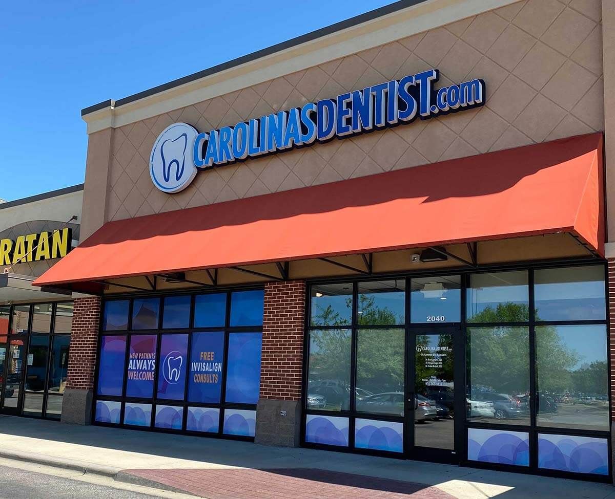 carolinasdentist-raeford-exterior outside of office